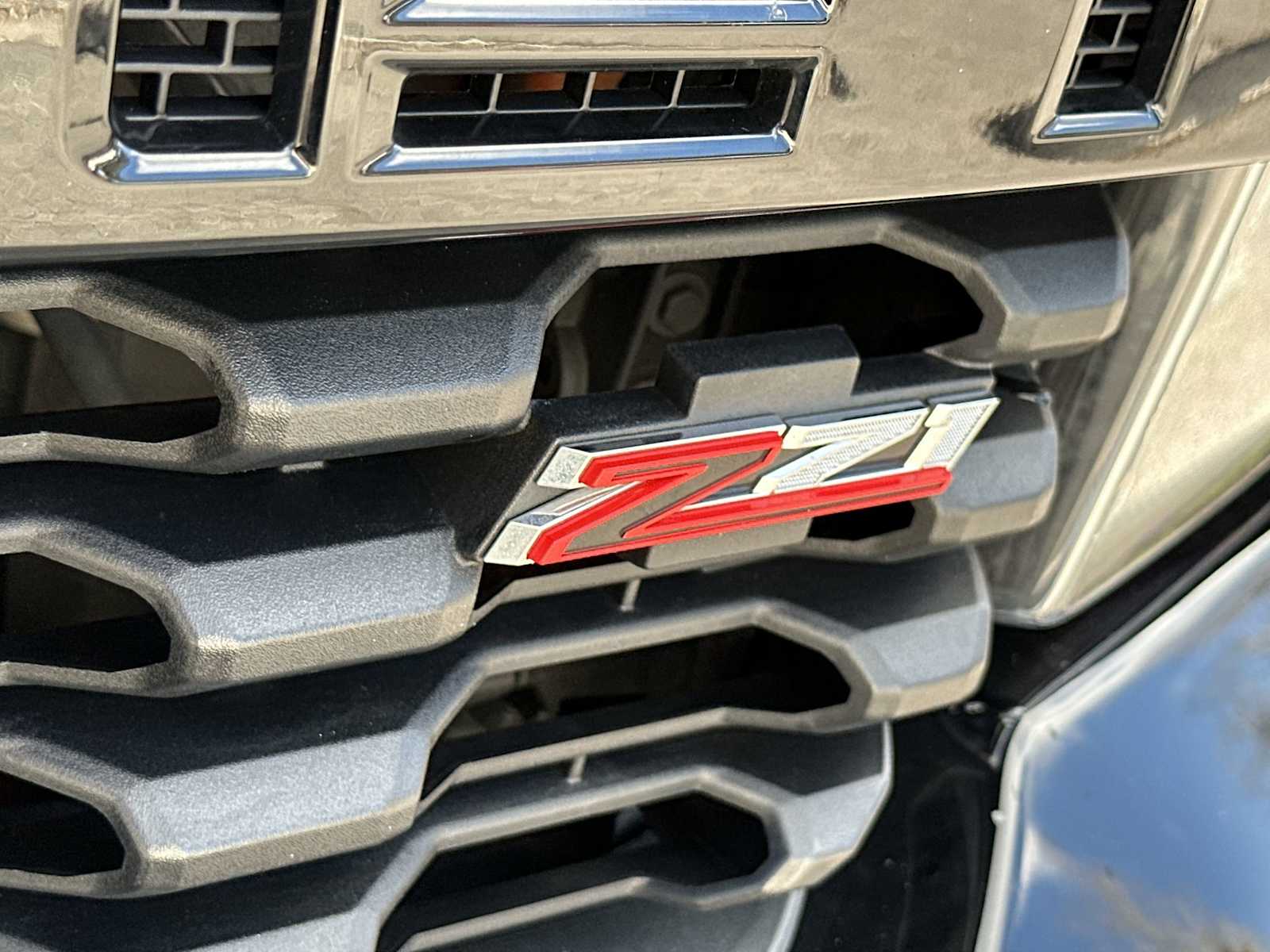 Thumbnail: 2020 Chevrolet Silverado 1500 - 11