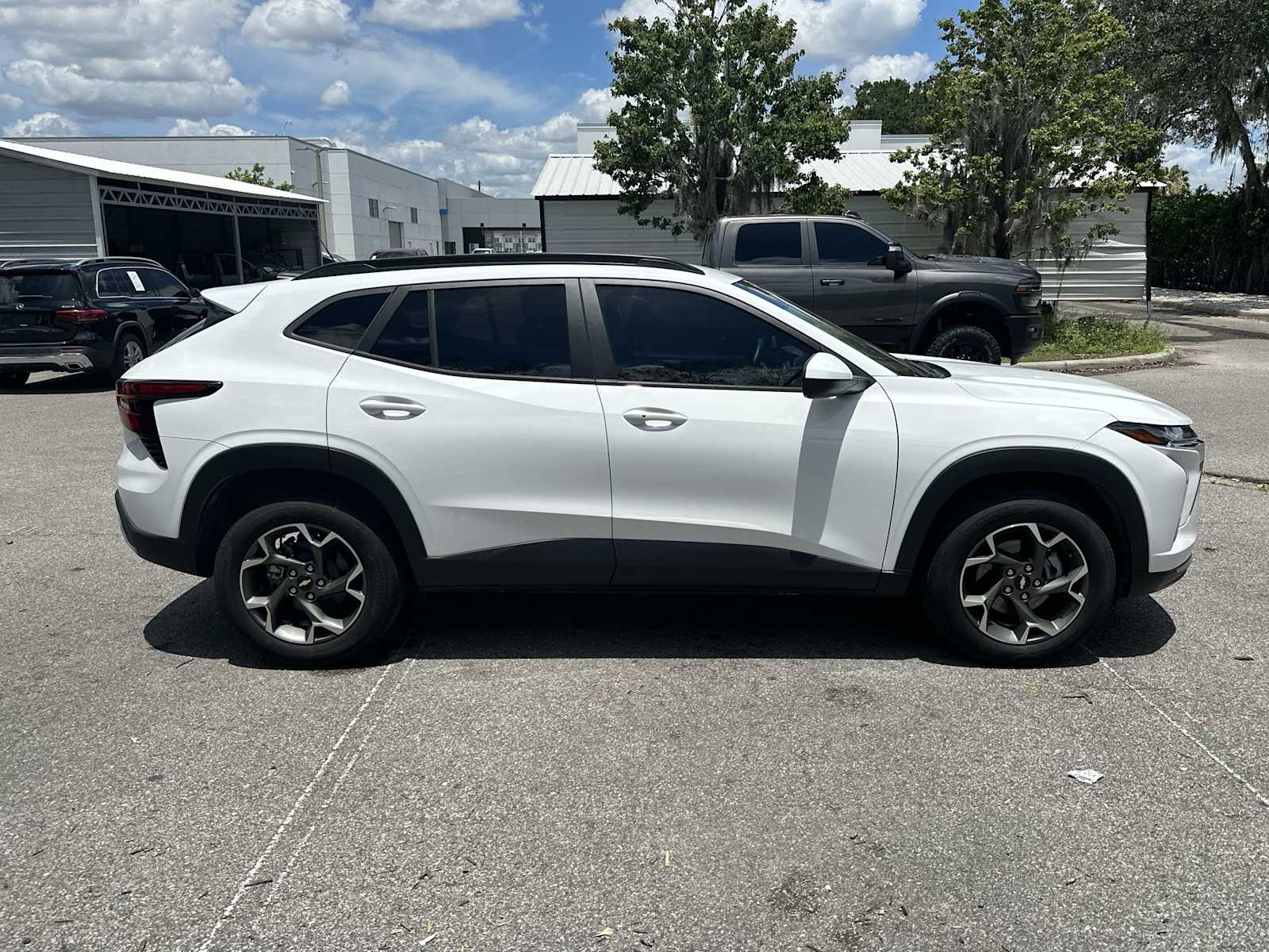 Thumbnail: 2024 Chevrolet Trax - 7