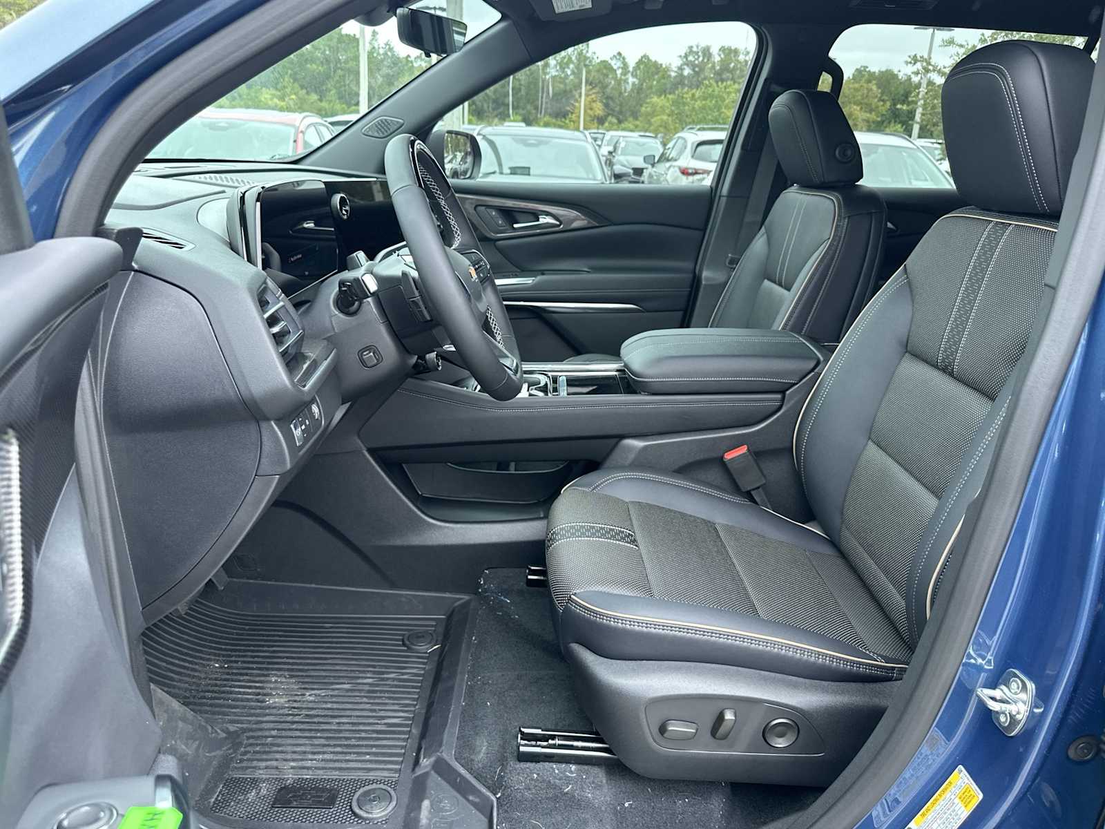 Thumbnail: 2026 Chevrolet Traverse - 15