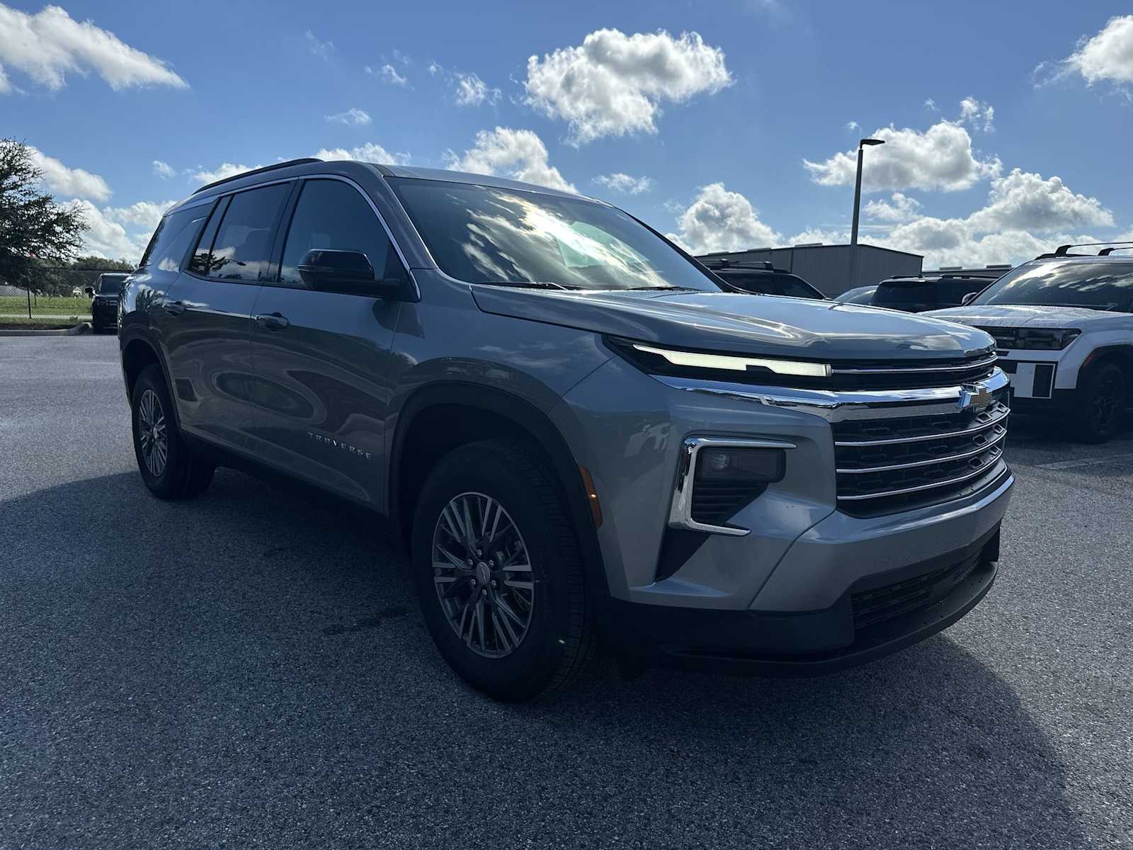 Thumbnail: 2026 Chevrolet Traverse - 8