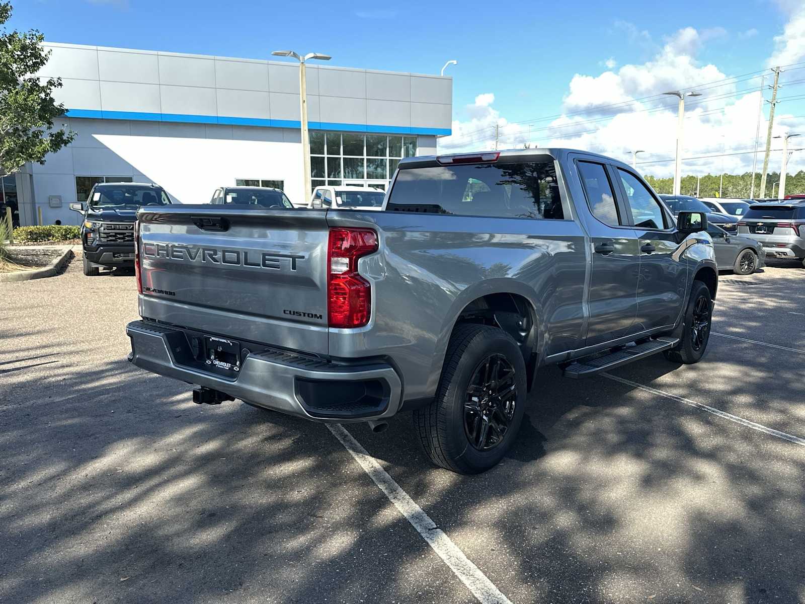 Thumbnail: 2026 Chevrolet Silverado 1500 - 6