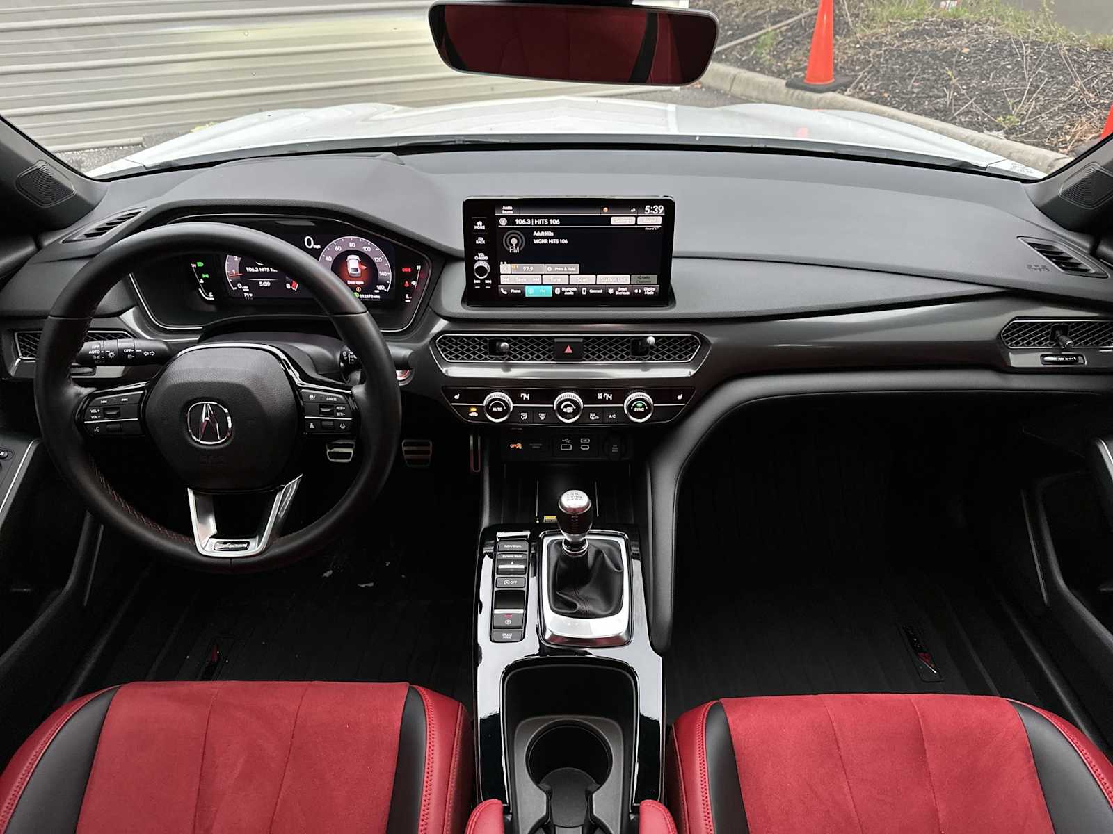 Thumbnail: 2023 Acura Integra - 15