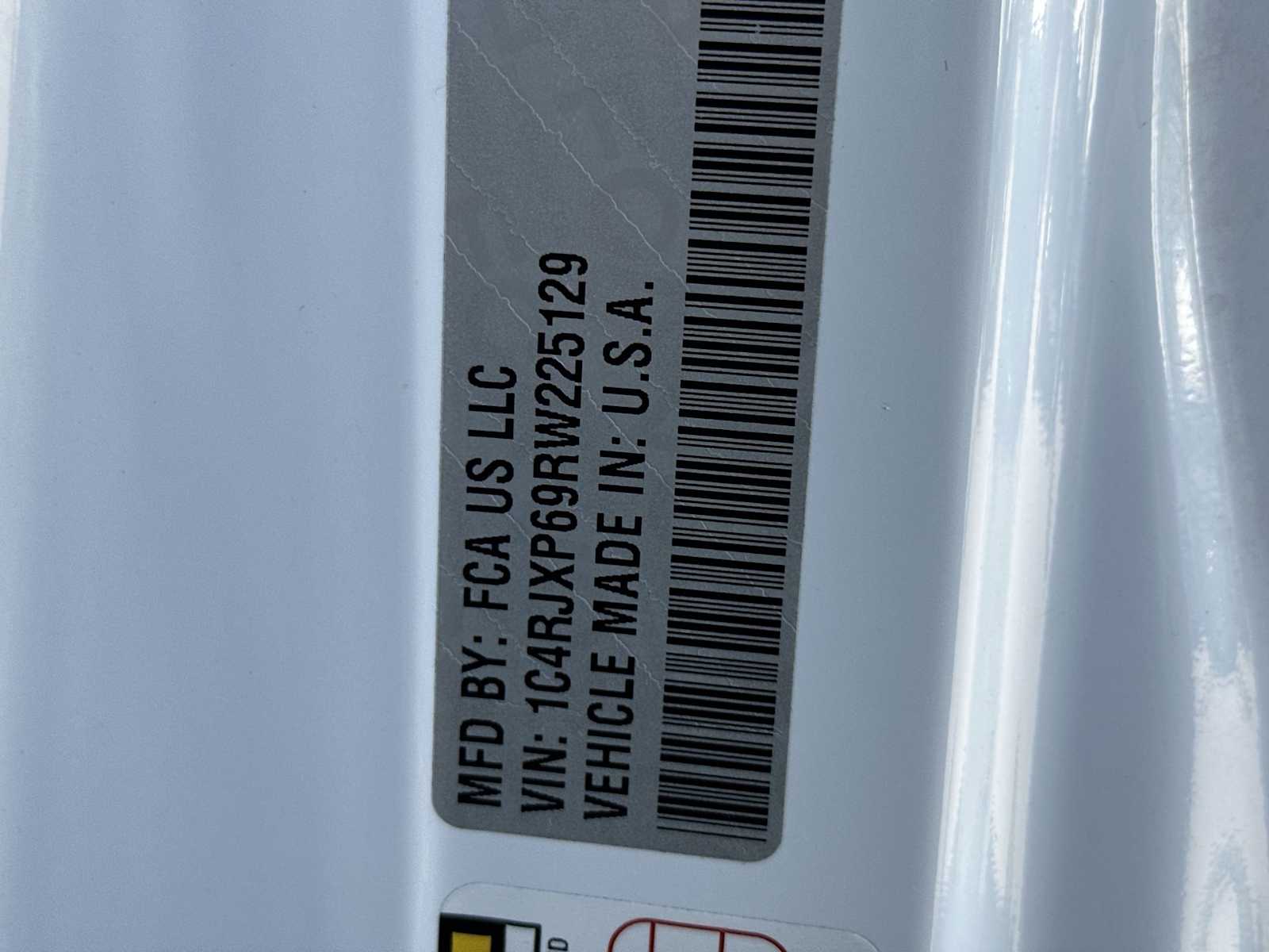 Thumbnail: 2024 Jeep Wrangler - 28