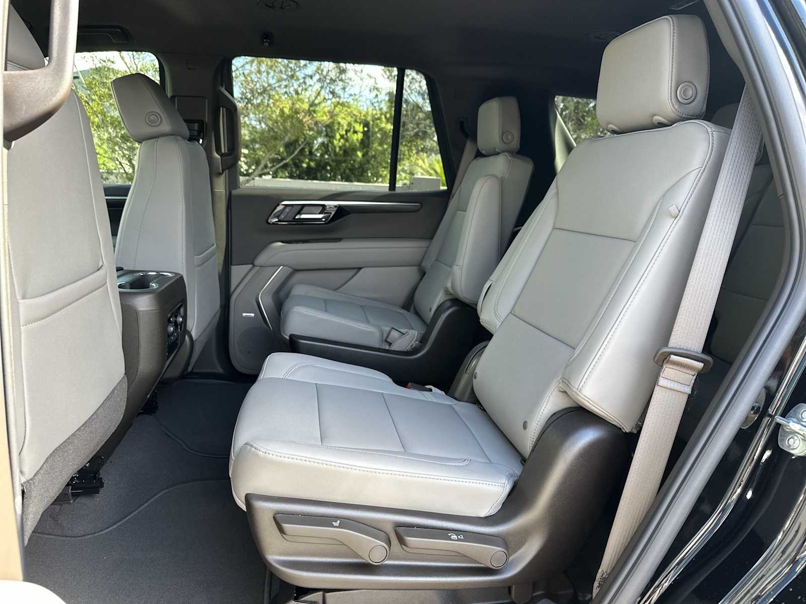 Thumbnail: 2026 Chevrolet Tahoe - 17