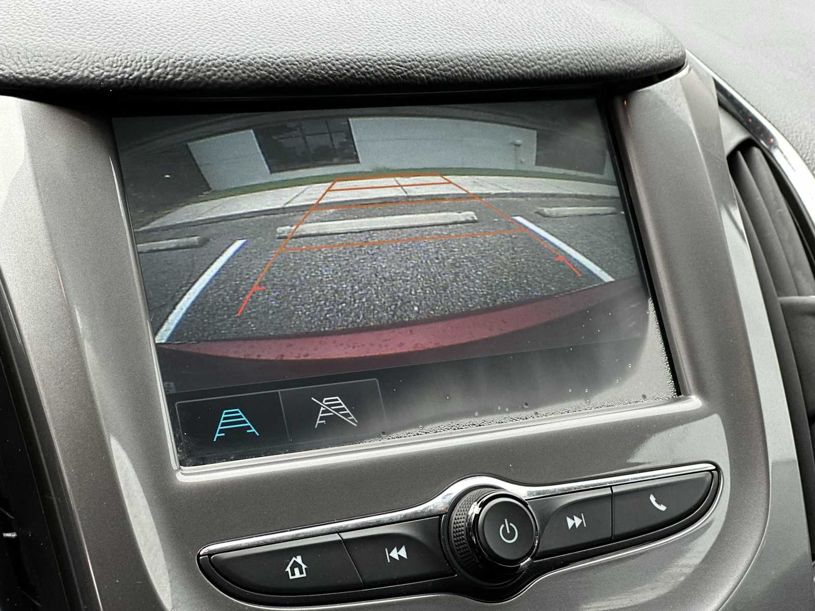 Thumbnail: 2018 Chevrolet Cruze - 22