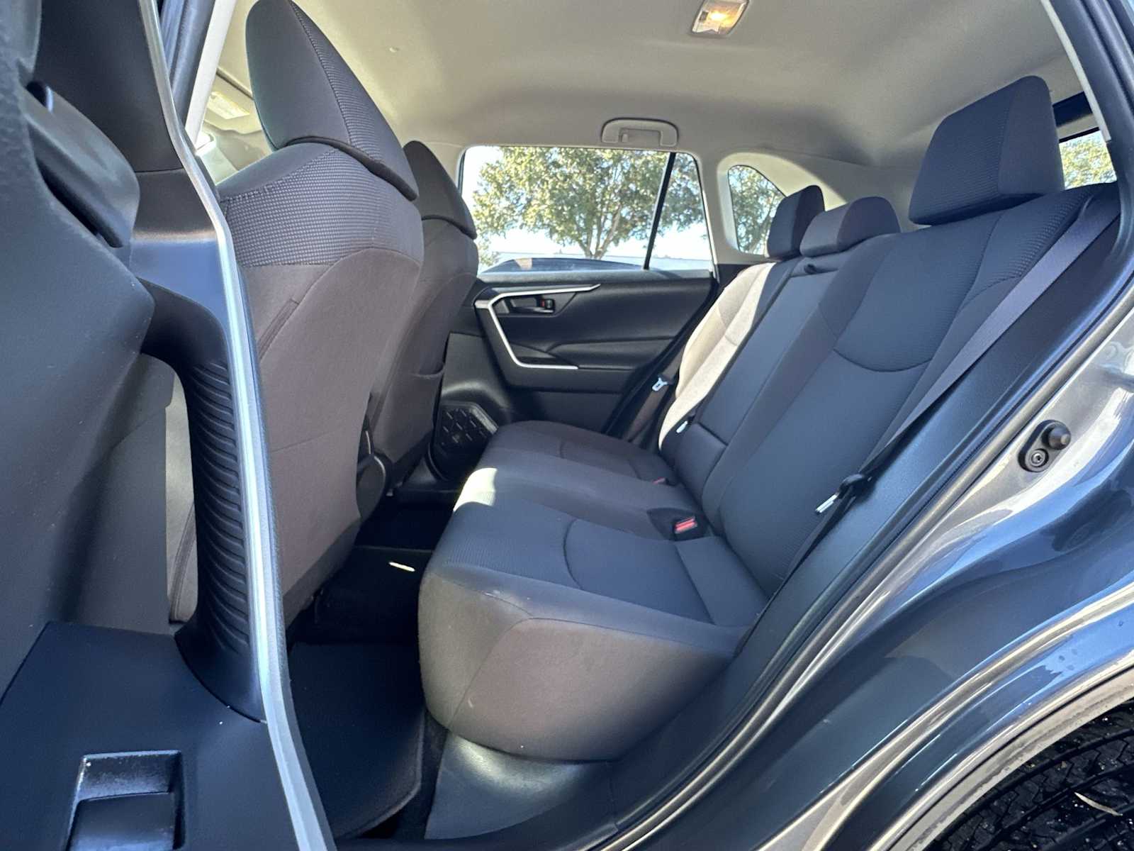 Thumbnail: 2019 Toyota RAV4 - 17