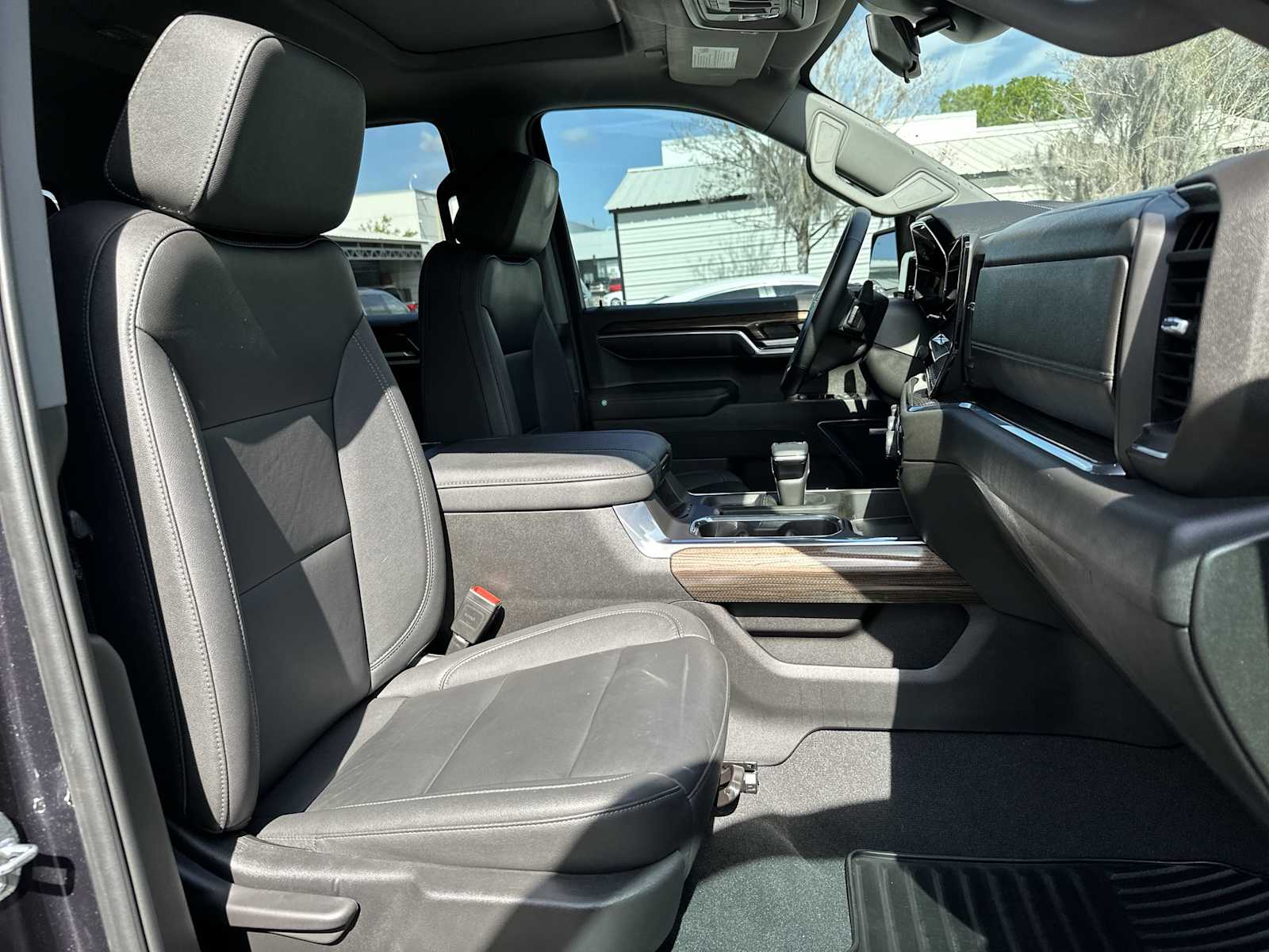 Thumbnail: 2023 Chevrolet Silverado 1500 - 19