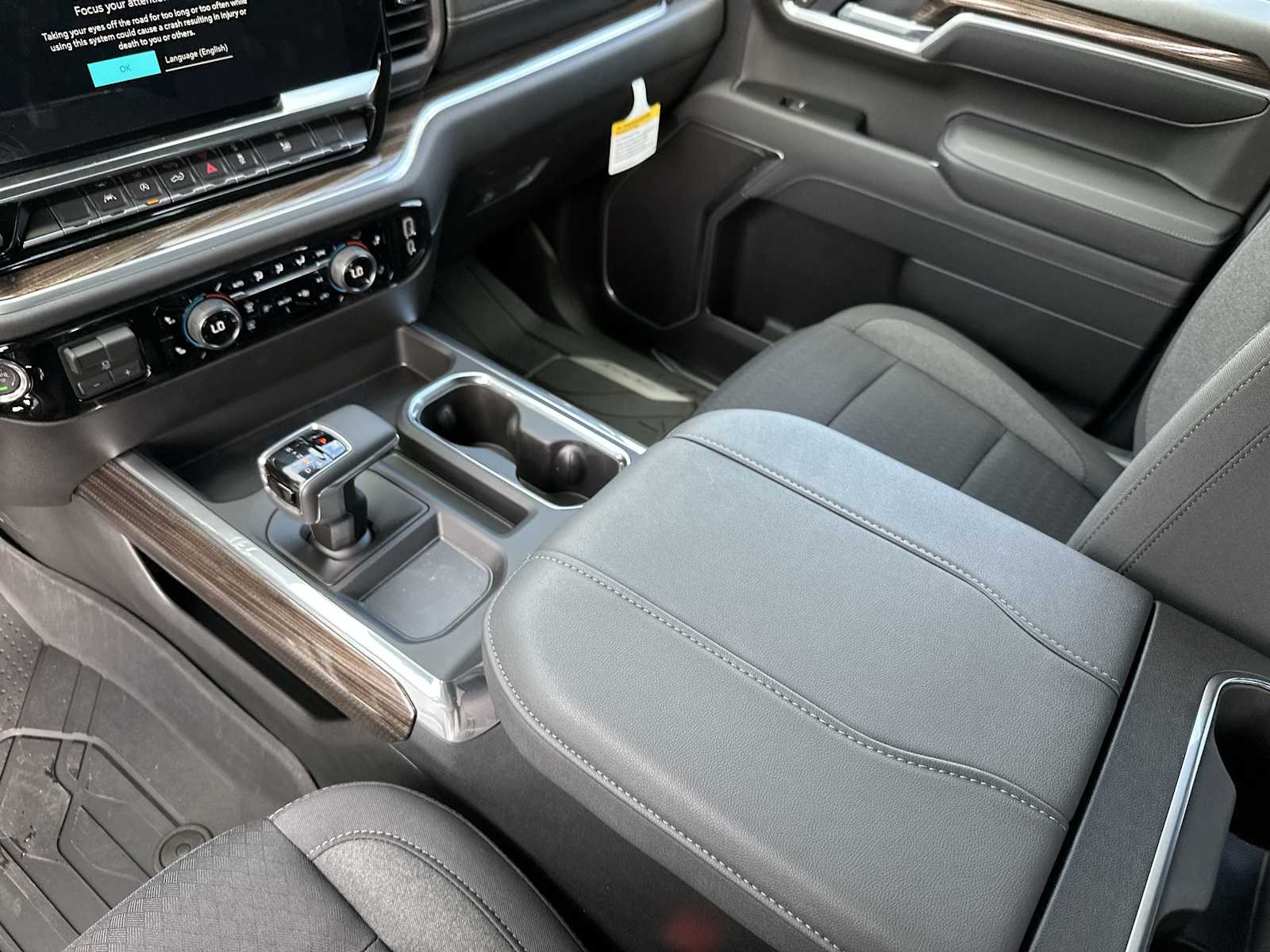 Thumbnail: 2026 Chevrolet Silverado 1500 - 22