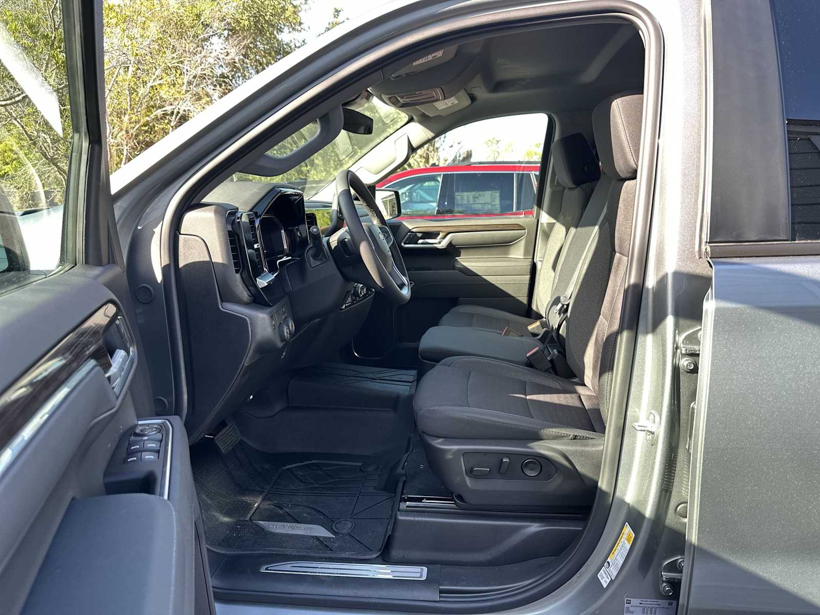 Thumbnail: 2026 Chevrolet Silverado 1500 - 2