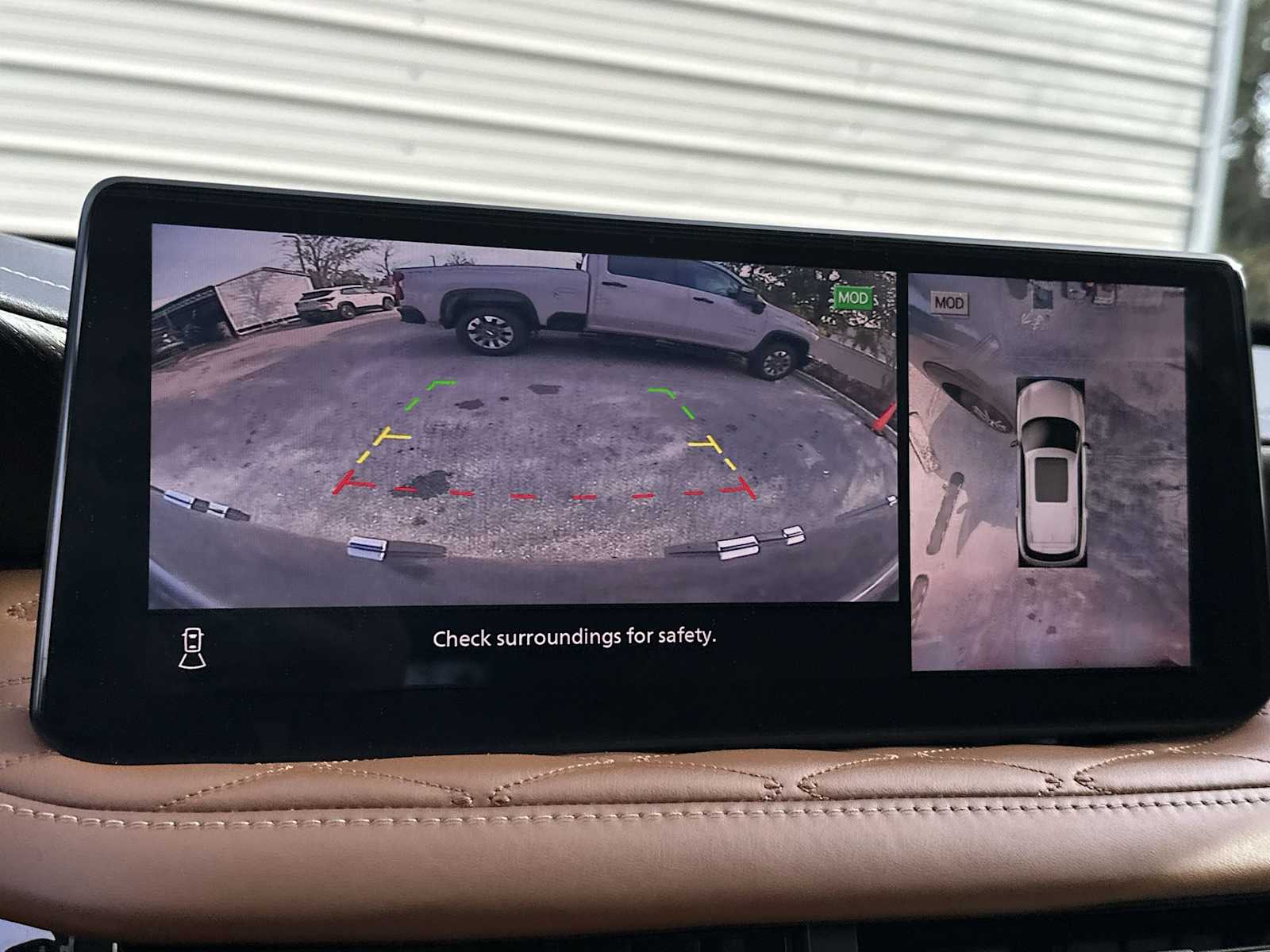 Thumbnail: 2022 INFINITI QX60 - 22