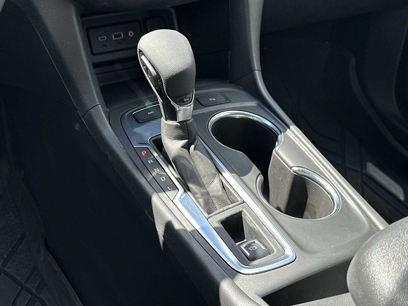 Thumbnail: 2024 Chevrolet Equinox - 24