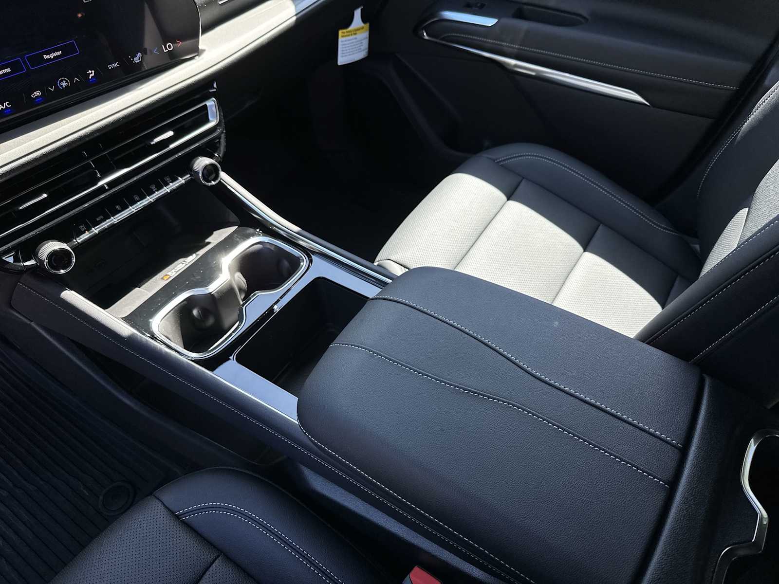 Thumbnail: 2026 Chevrolet Traverse - 21