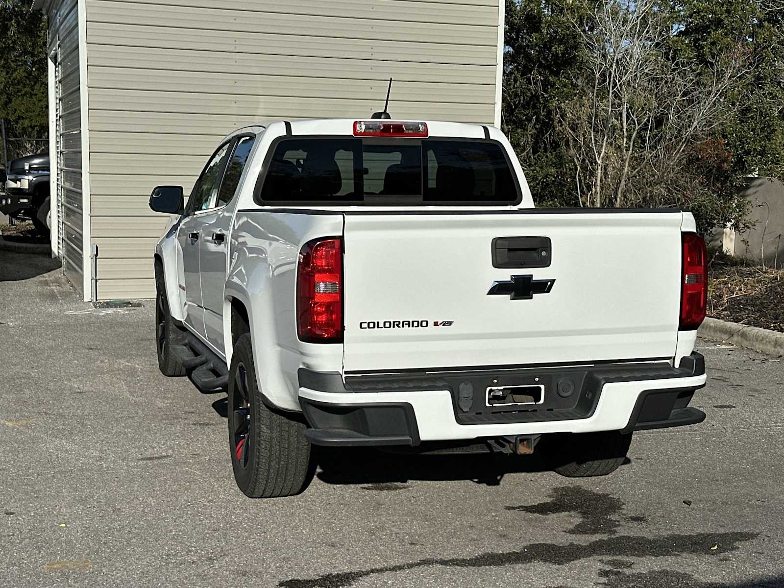 Thumbnail: 2017 Chevrolet Colorado - 4