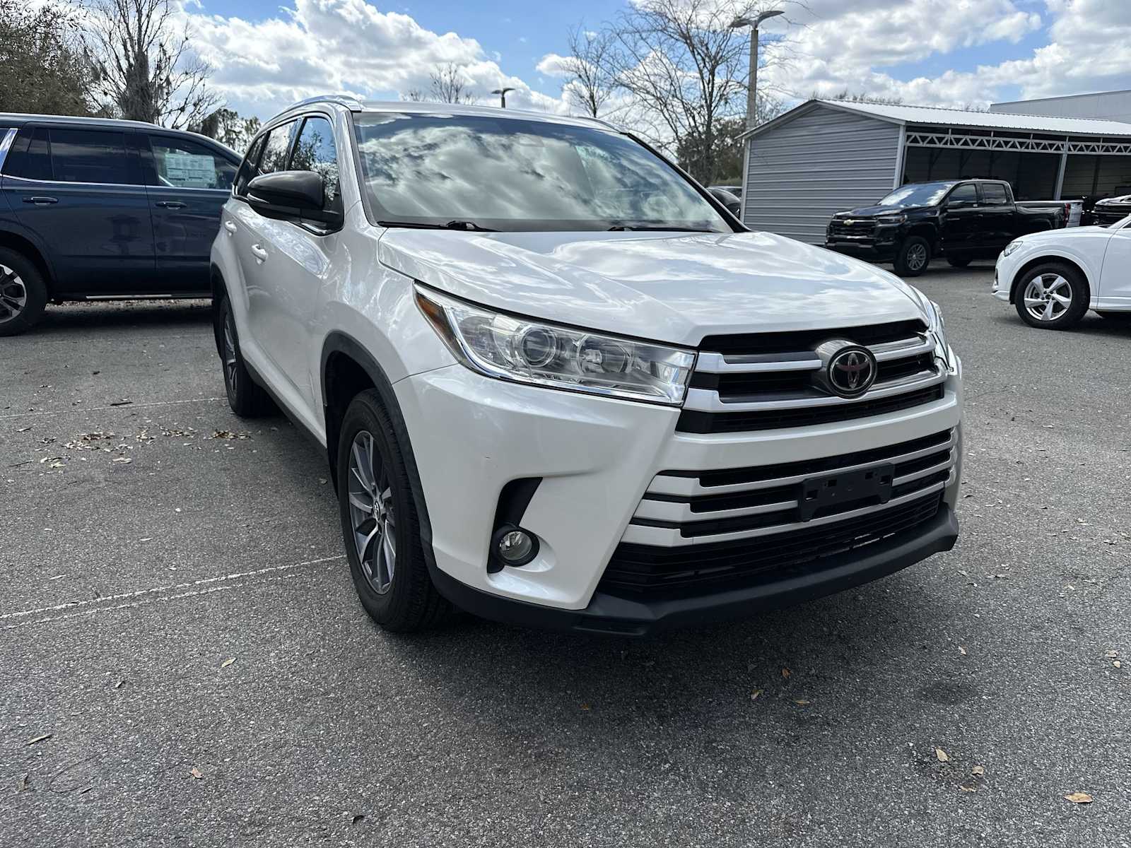 Thumbnail: 2019 Toyota Highlander - 8