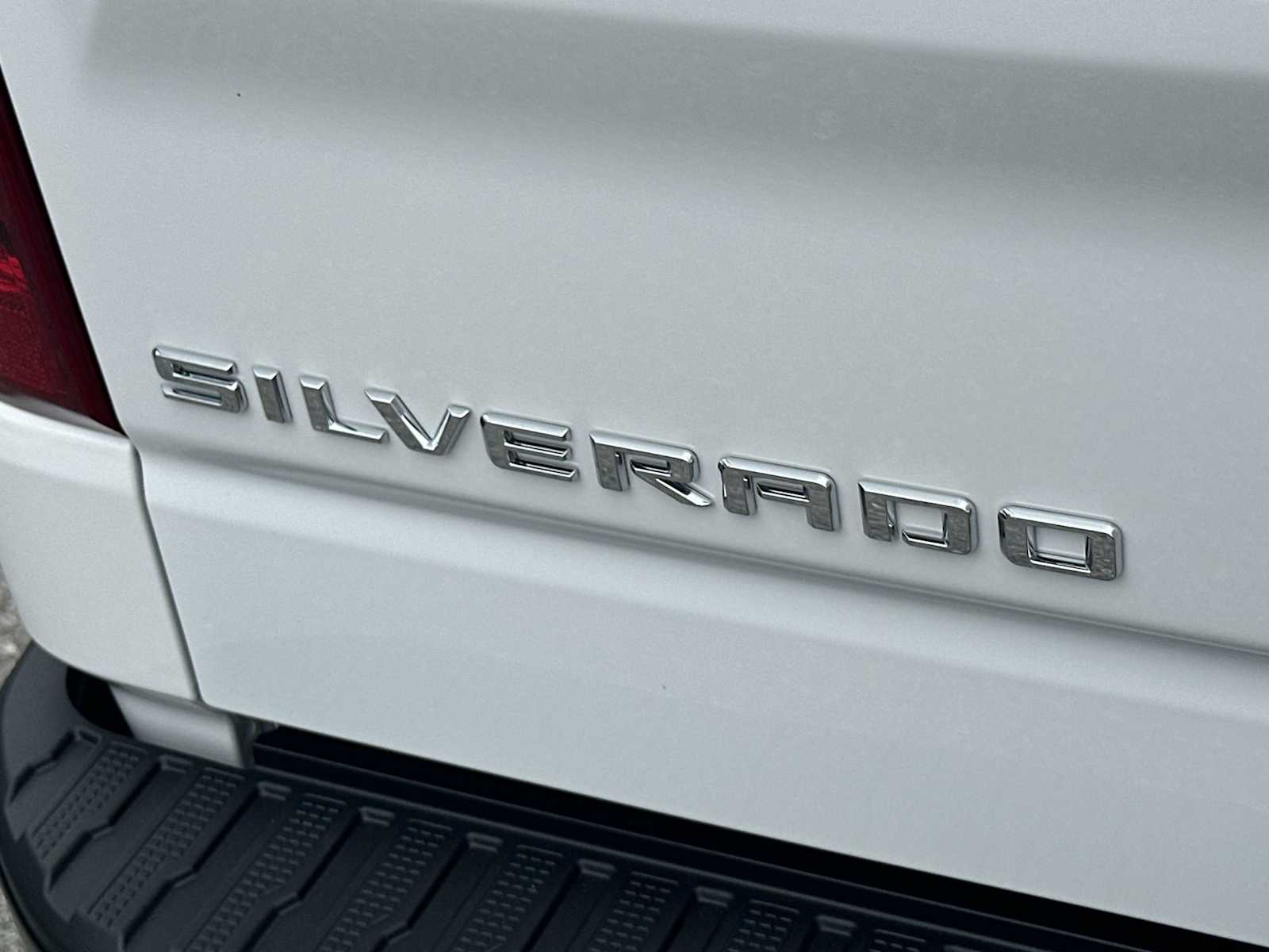 Thumbnail: 2026 Chevrolet Silverado 1500 - 11