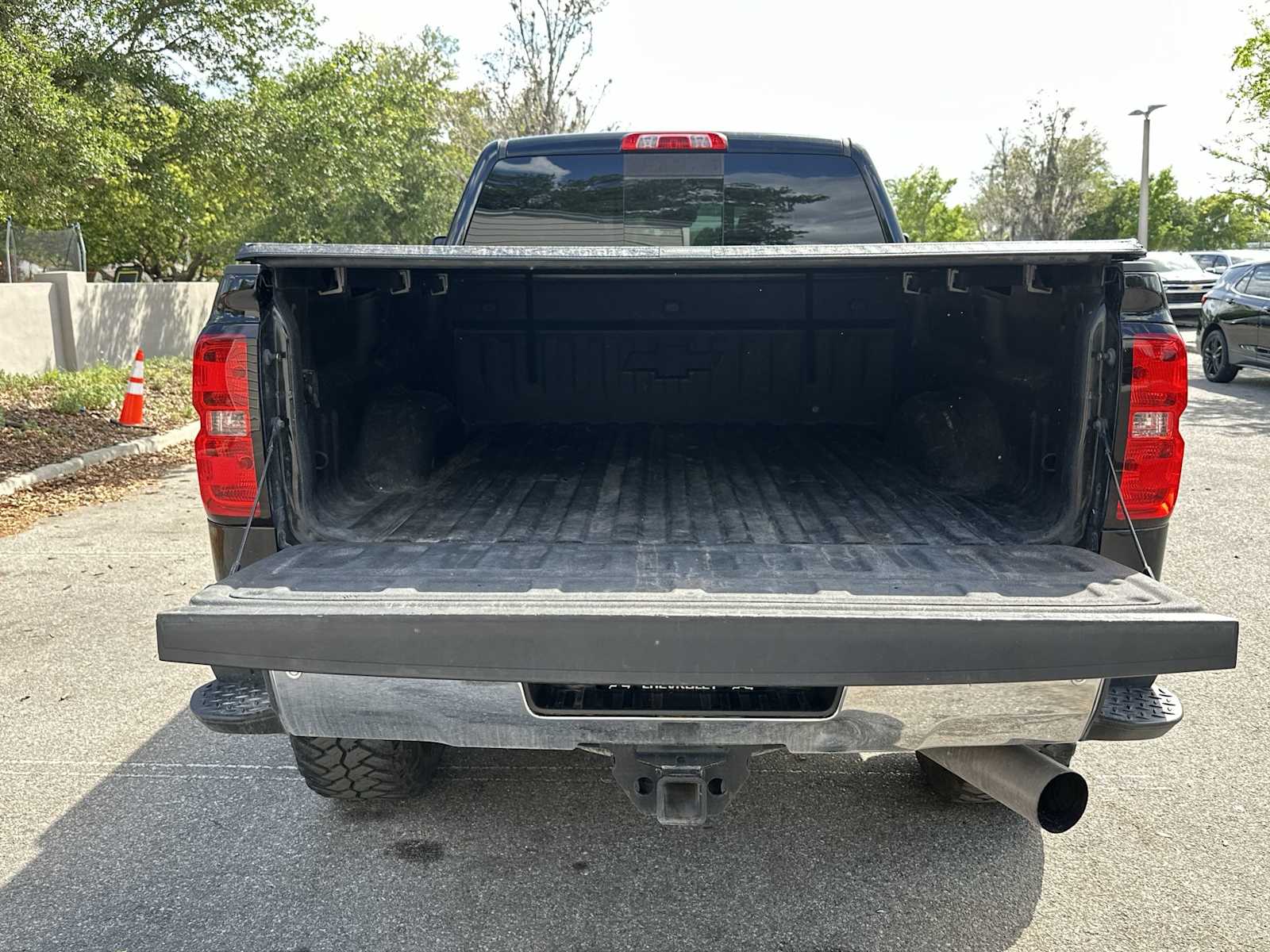 Thumbnail: 2017 Chevrolet Silverado 2500 - 25