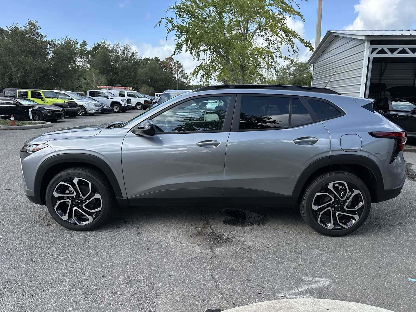 Thumbnail: 2026 Chevrolet Trax - 3