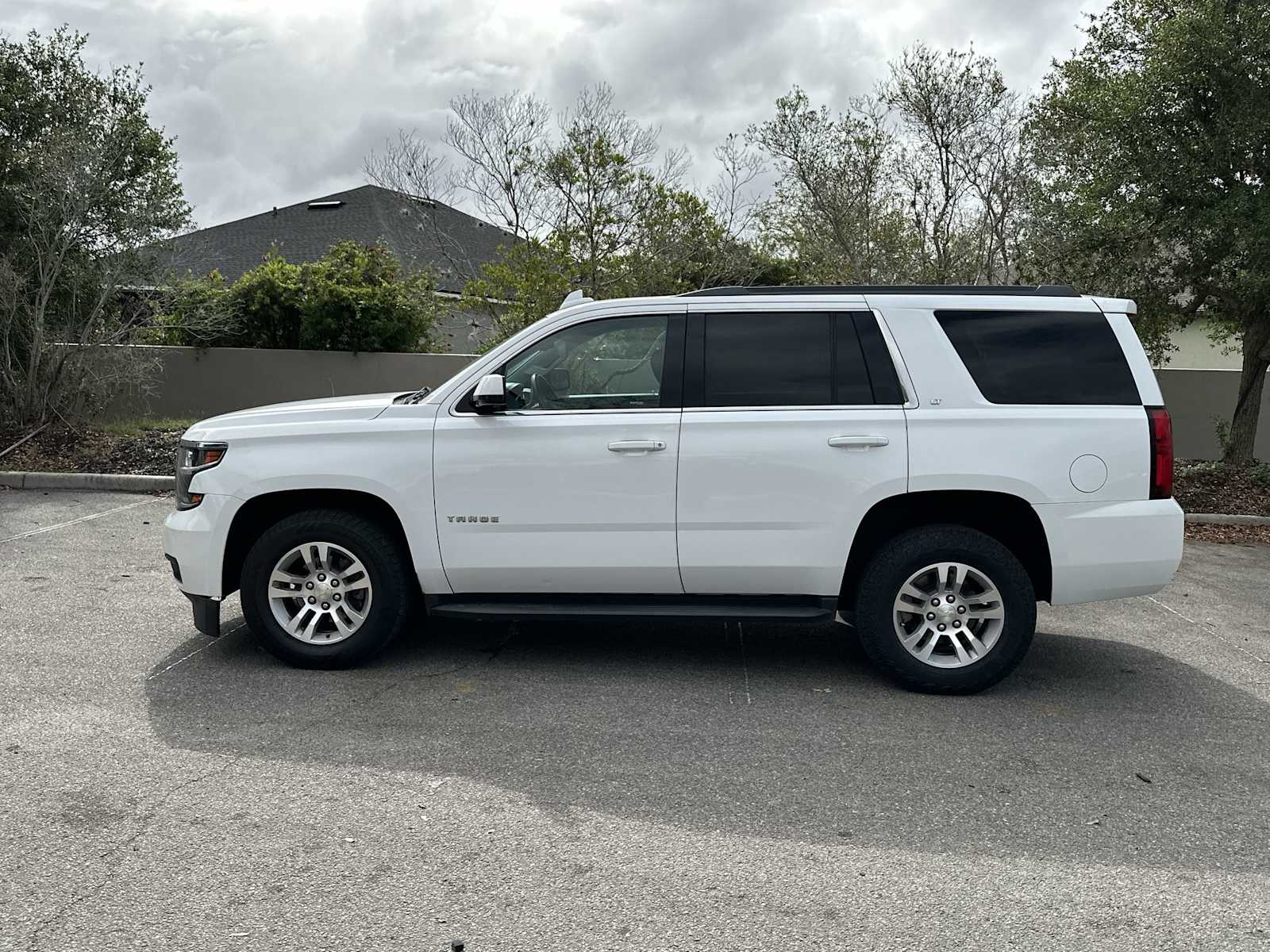 Thumbnail: 2018 Chevrolet Tahoe - 4
