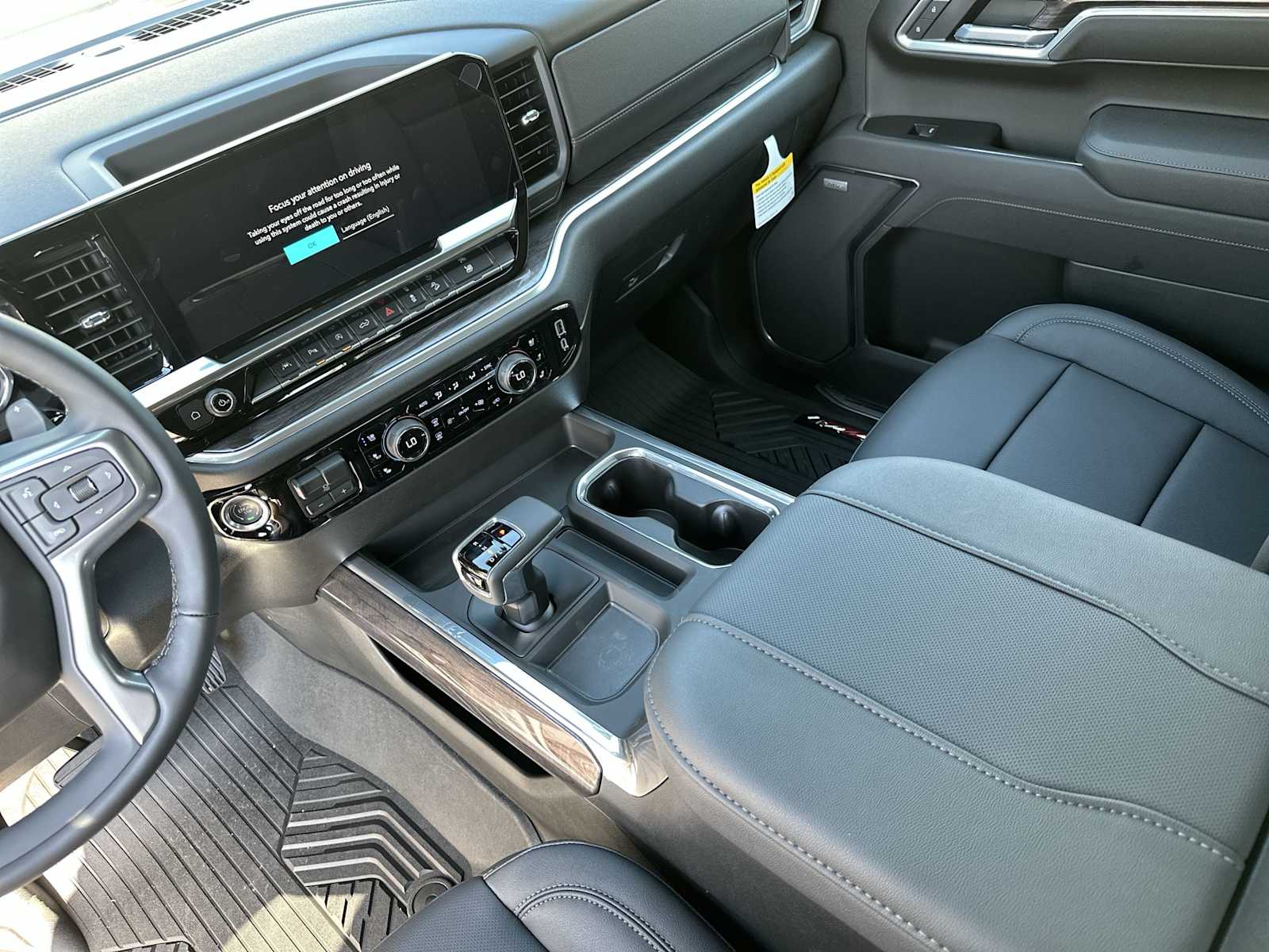 Thumbnail: 2026 Chevrolet Silverado 1500 - 21