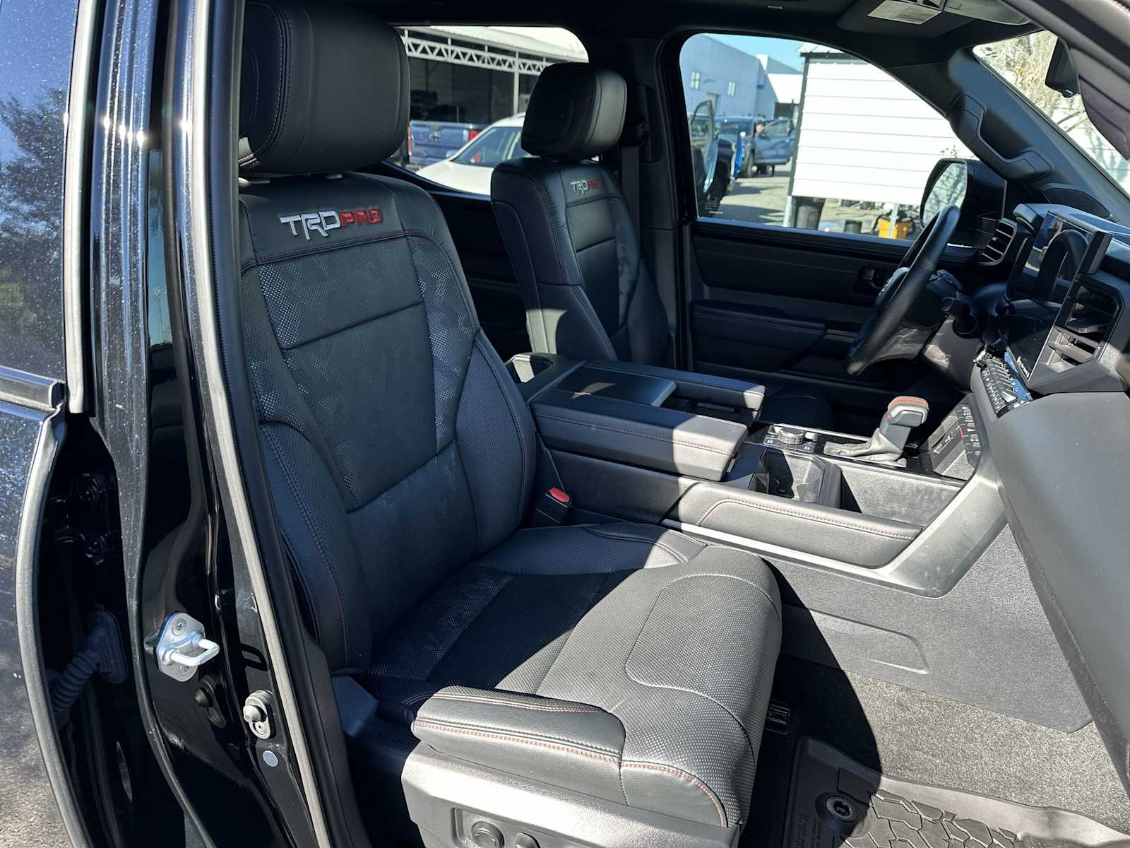 Thumbnail: 2024 Toyota Tundra - 19