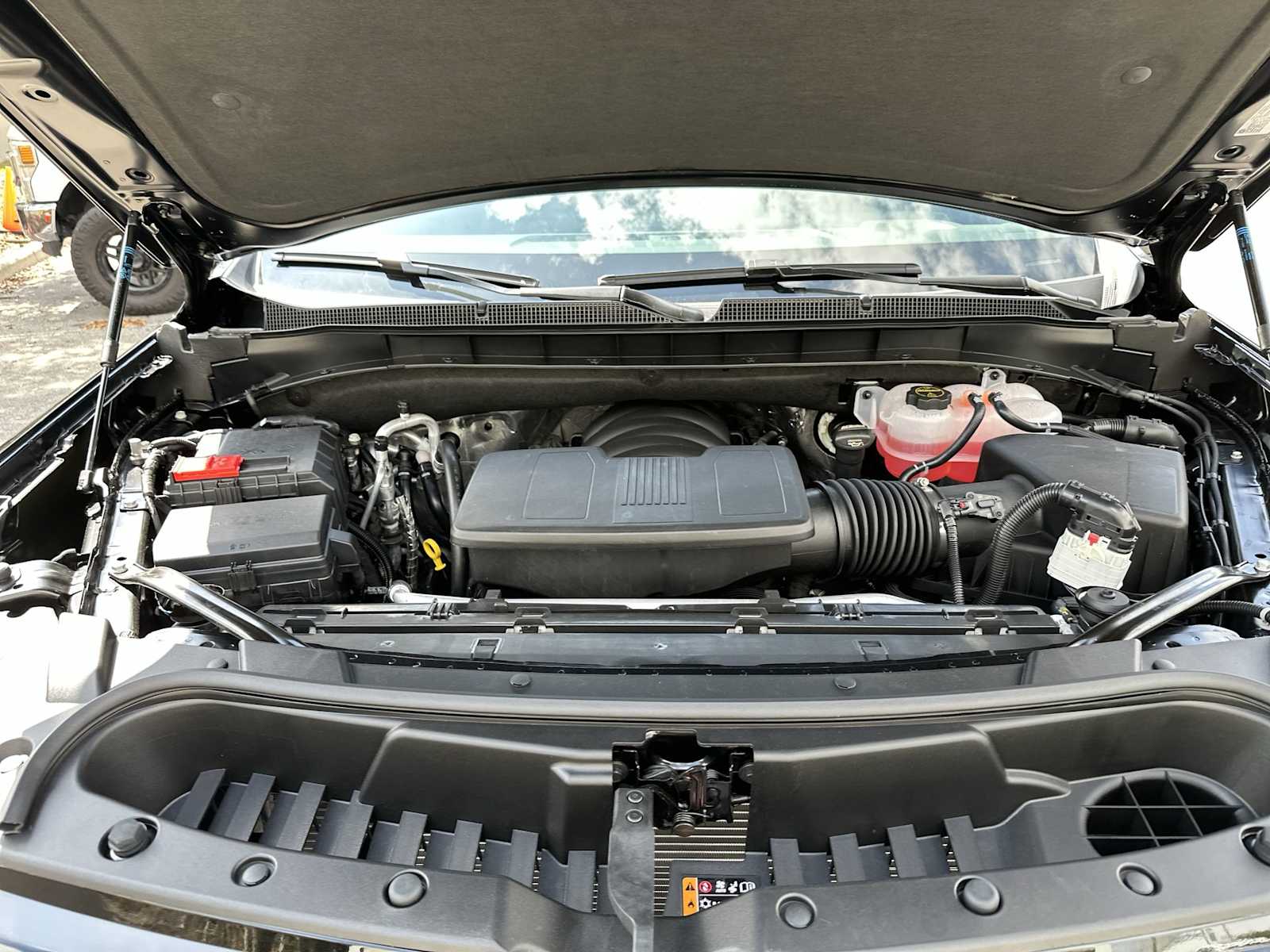 Thumbnail: 2026 Chevrolet Tahoe - 13