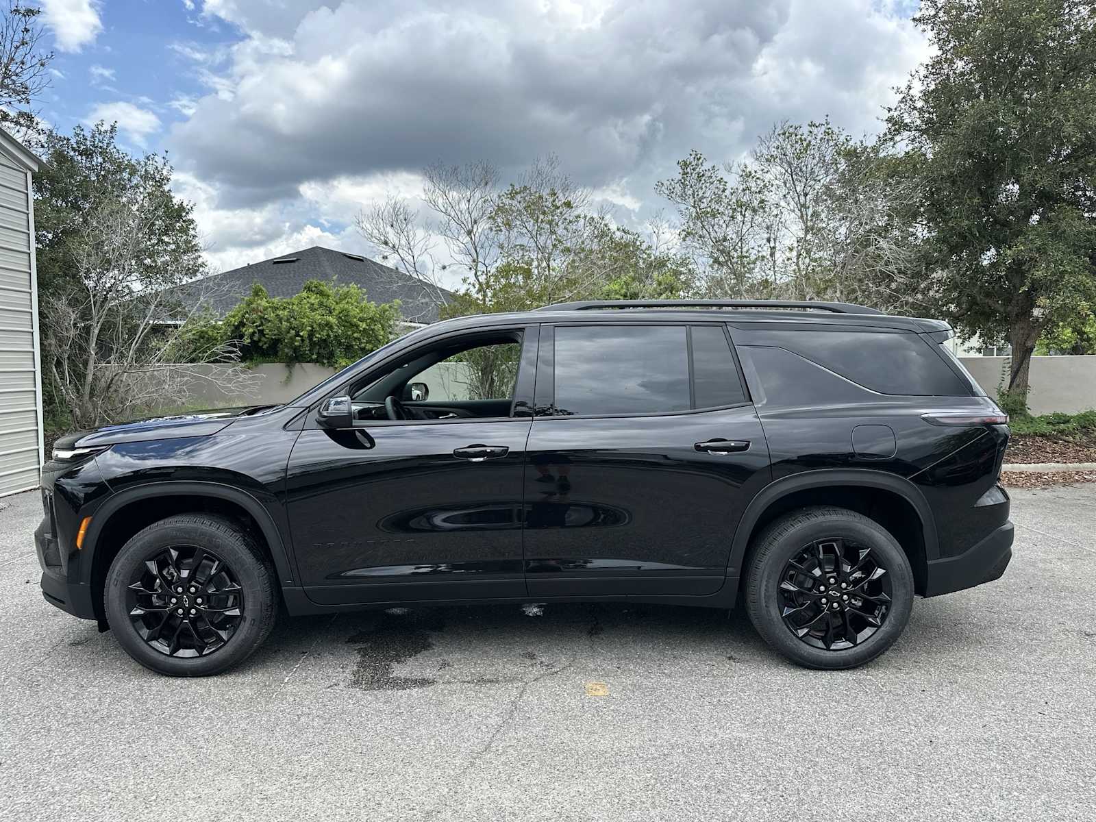 Thumbnail: 2026 Chevrolet Traverse - 3