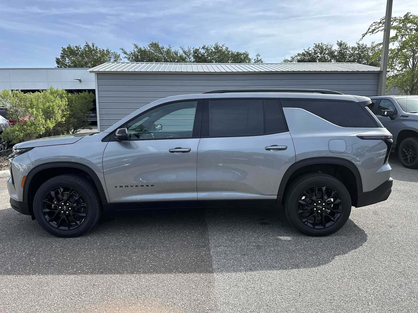 Thumbnail: 2026 Chevrolet Traverse - 3