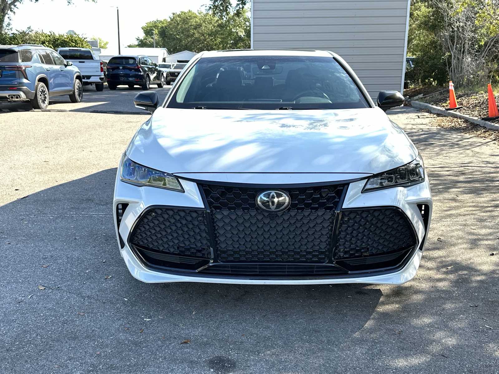 Thumbnail: 2021 Toyota Avalon - 9