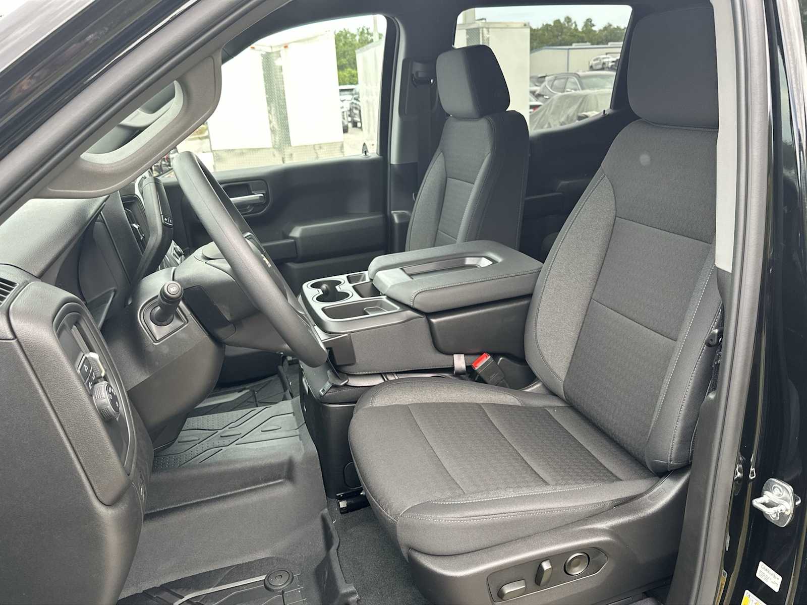 Thumbnail: 2025 Chevrolet Silverado 1500 - 15