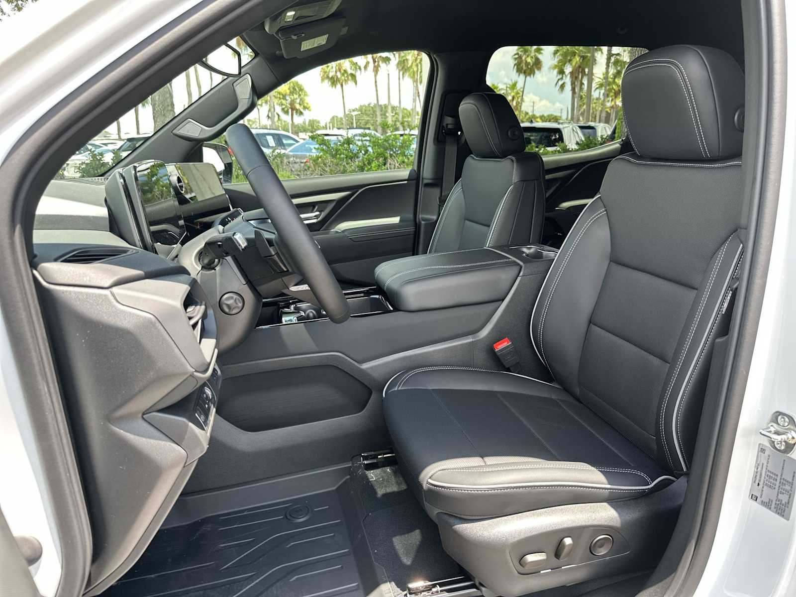 Thumbnail: 2026 Chevrolet Silverado EV - 13