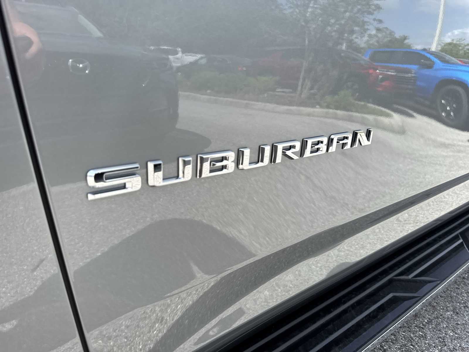 Thumbnail: 2025 Chevrolet Suburban - 11