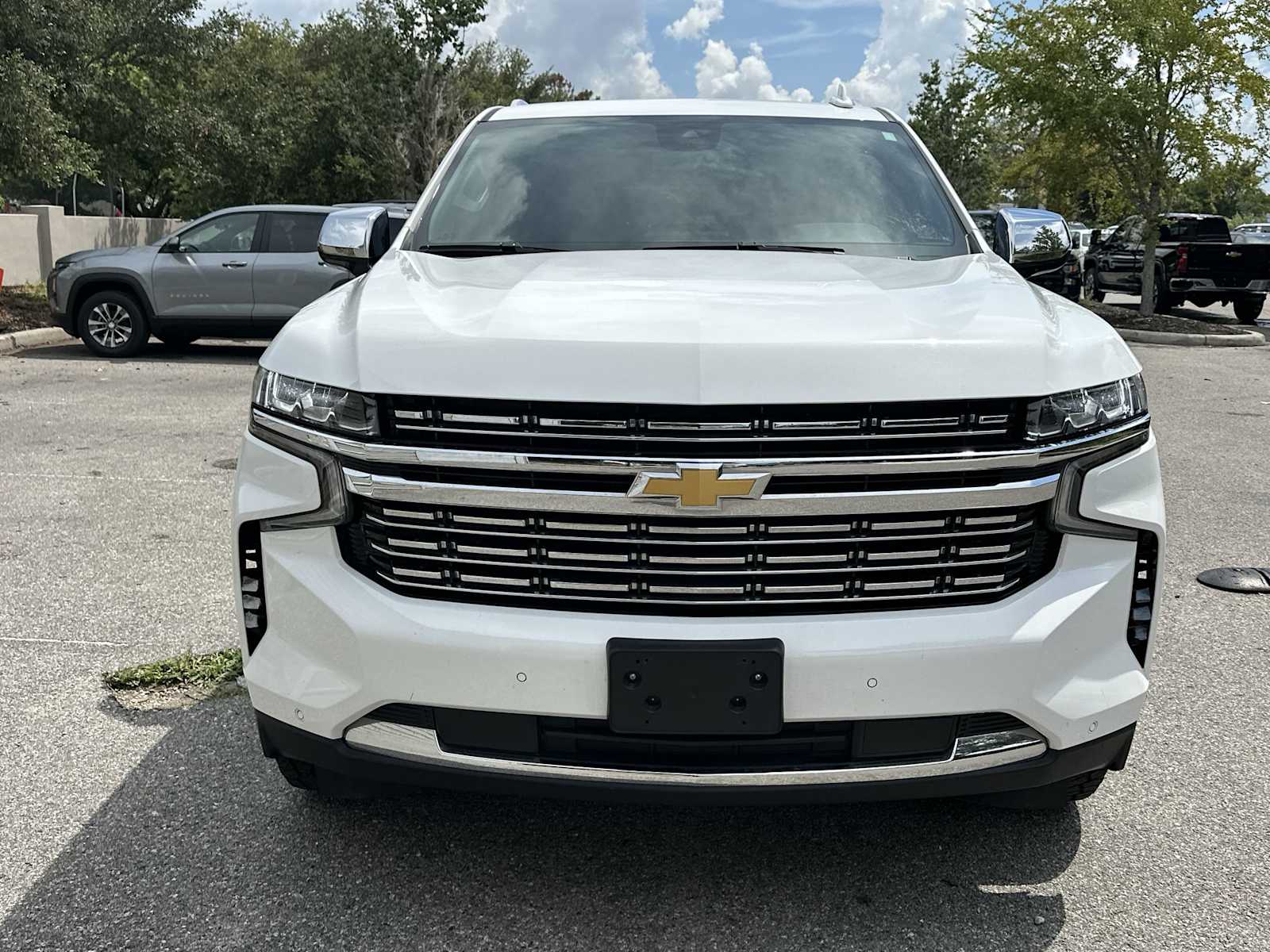 Thumbnail: 2023 Chevrolet Suburban - 8