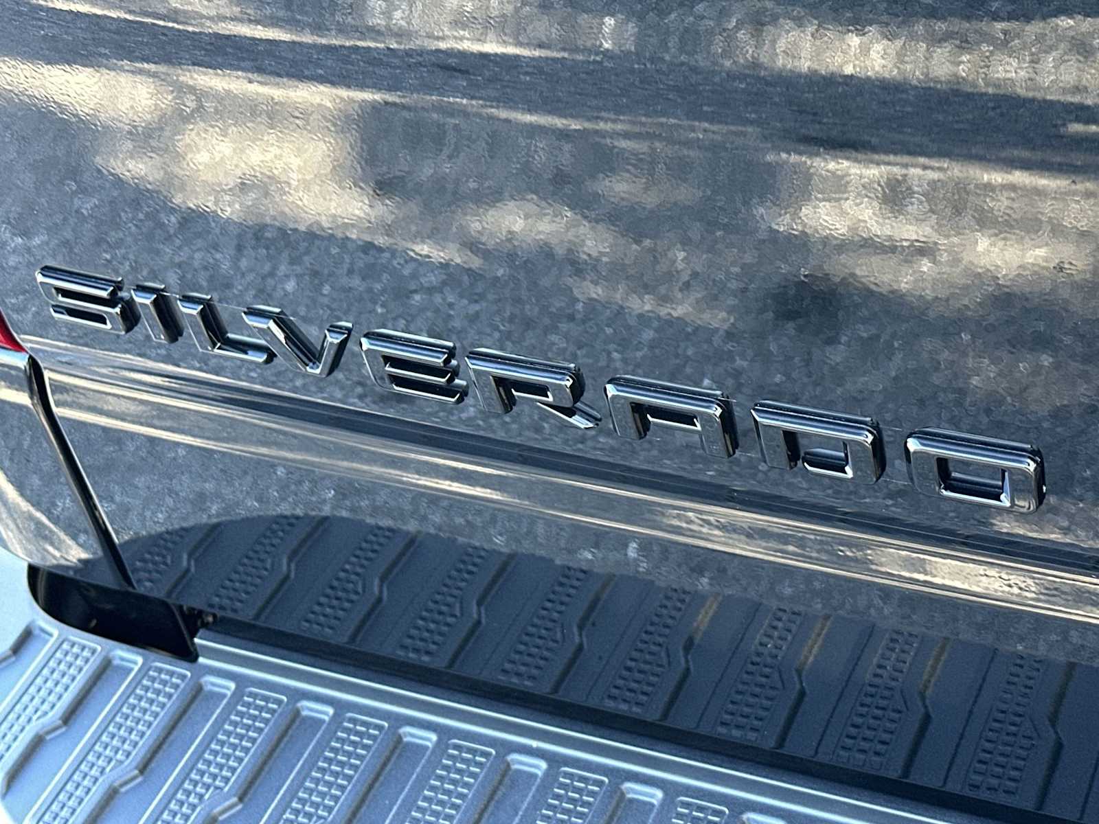 Thumbnail: 2026 Chevrolet Silverado 1500 - 11