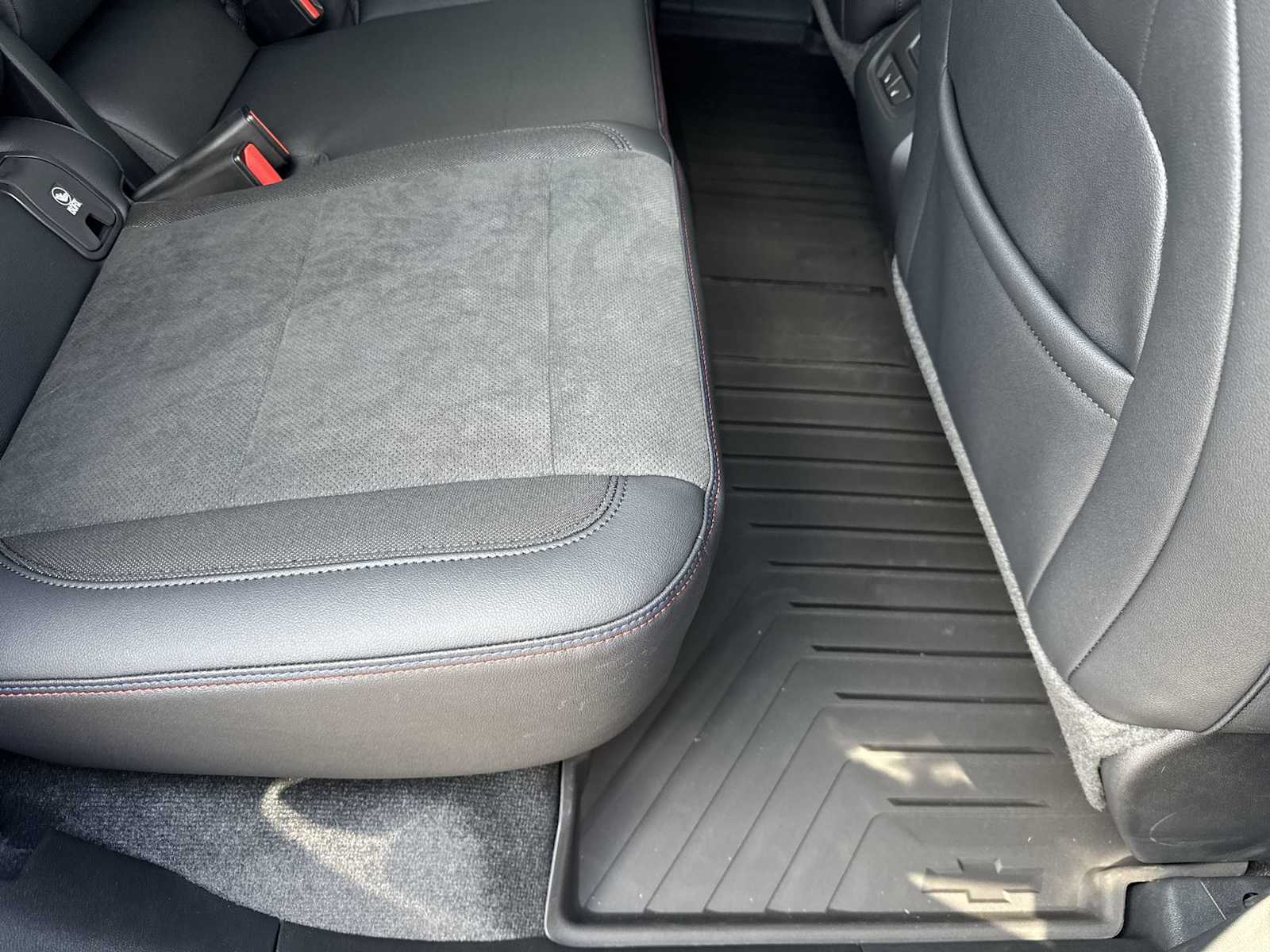 Thumbnail: 2025 Chevrolet Blazer EV - 25