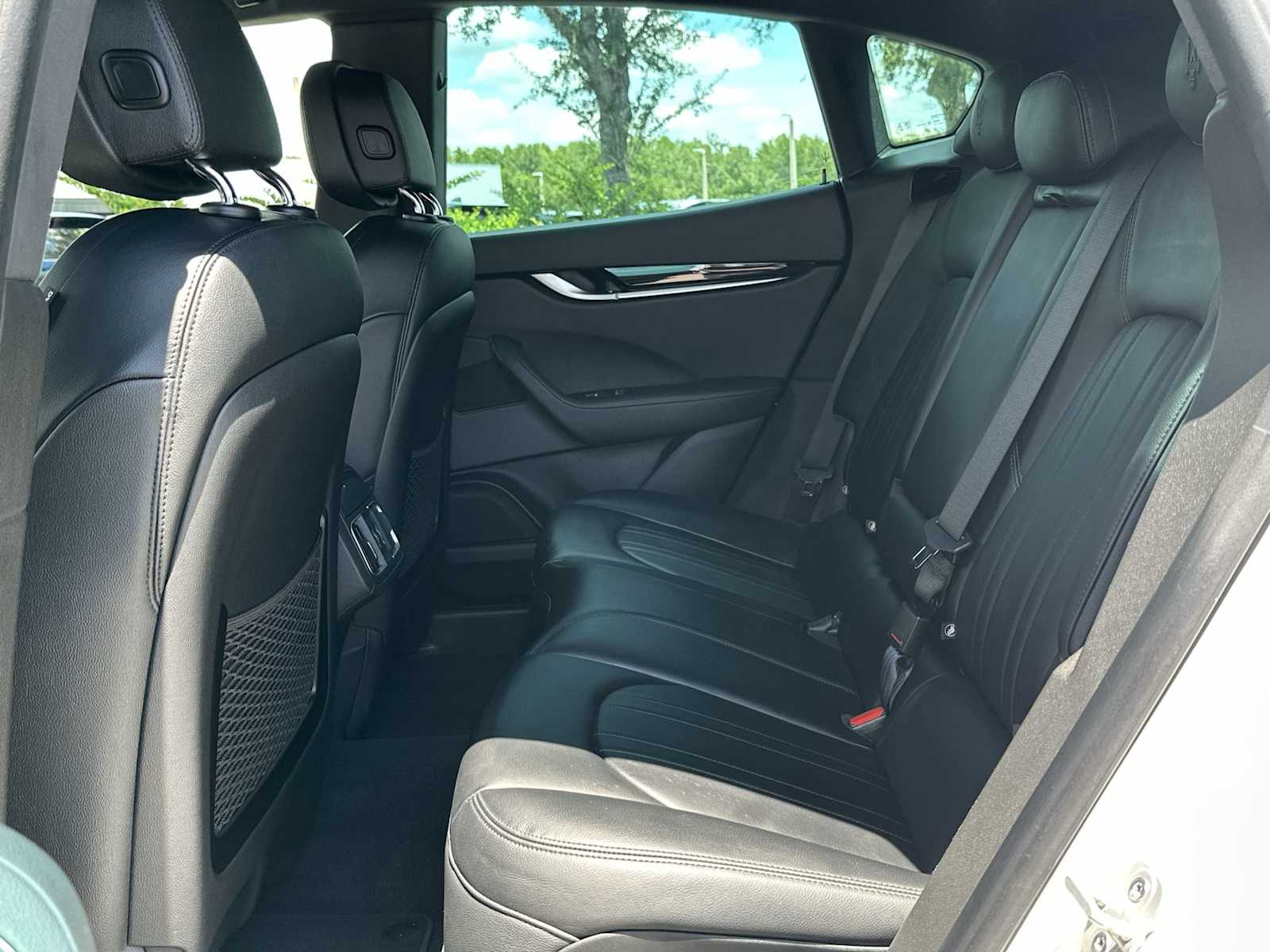 Thumbnail: 2023 Maserati Levante - 18