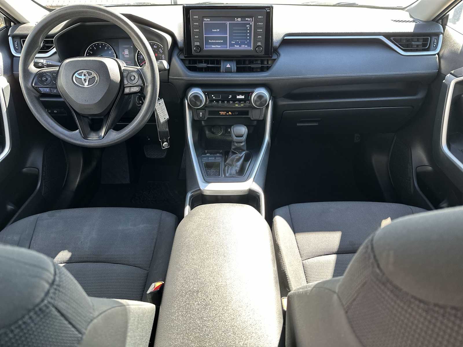 Thumbnail: 2019 Toyota RAV4 - 14