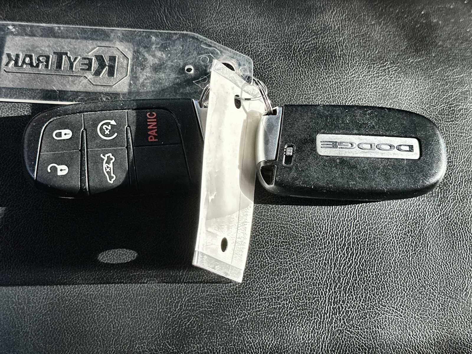 Thumbnail: 2015 Dodge Challenger - 26