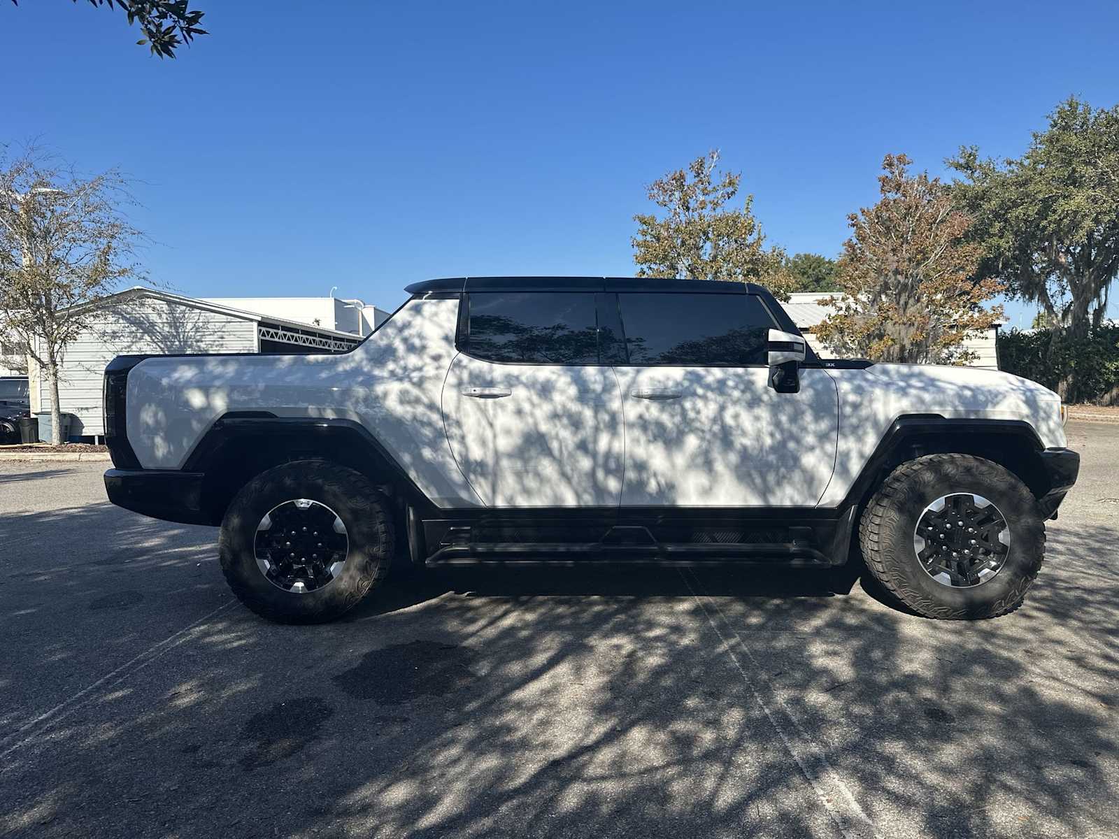 Thumbnail: 2025 GMC Hummer EV - 7