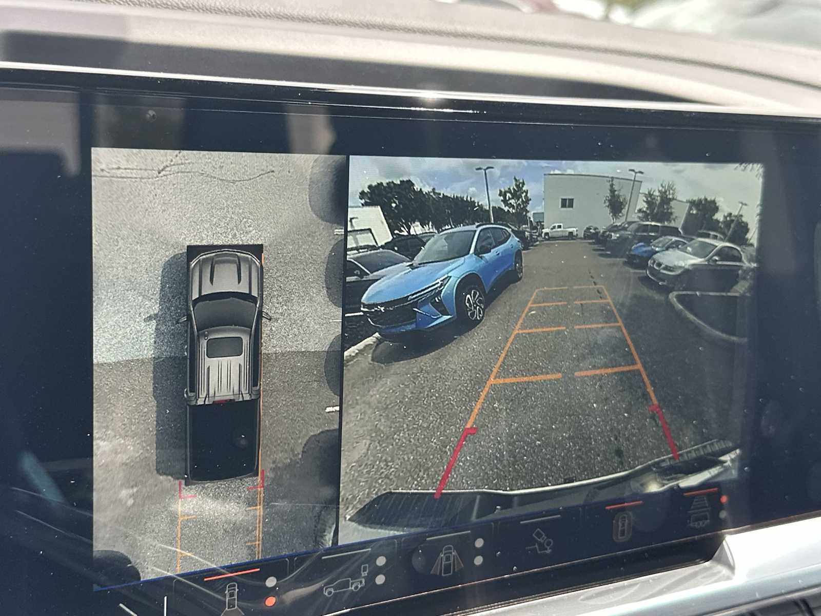 Thumbnail: 2026 Chevrolet Silverado 1500 - 22