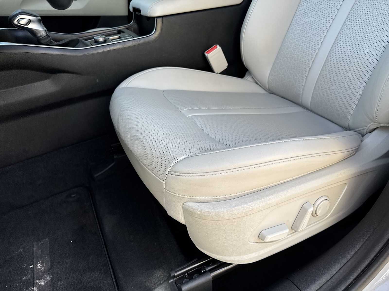 2023 Kia Sorento EX 20