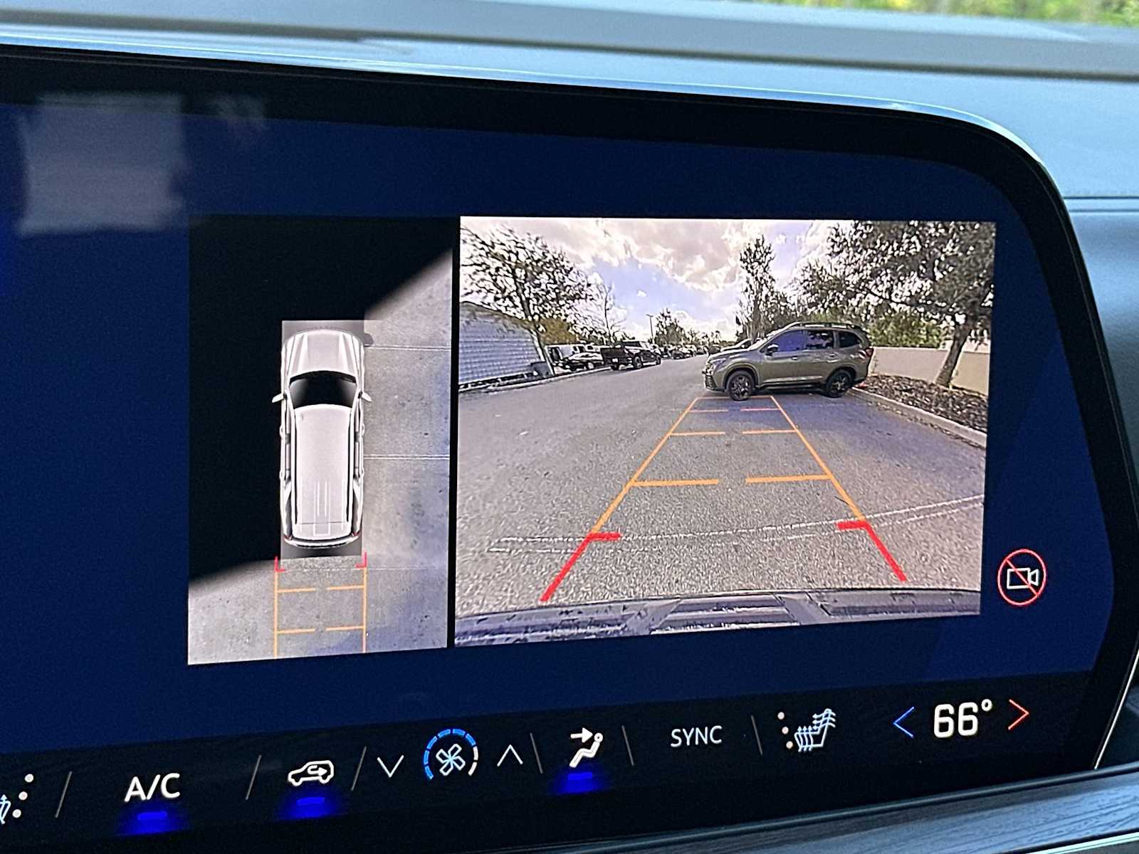 Thumbnail: 2026 Chevrolet Tahoe - 22