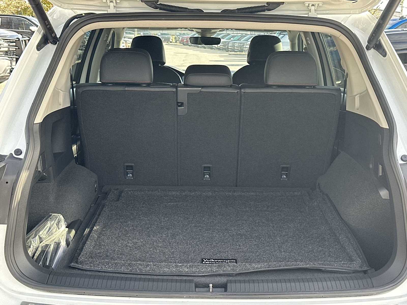 Thumbnail: 2024 Volkswagen Tiguan - 26