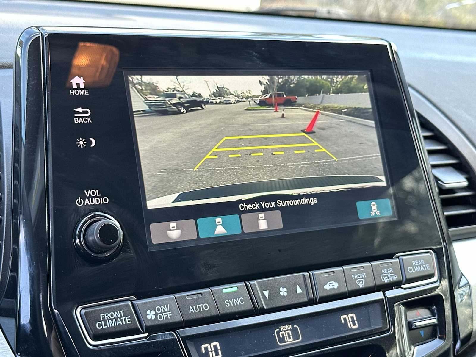 Thumbnail: 2023 Honda Odyssey - 23