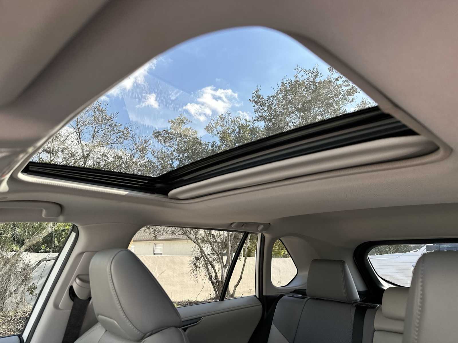 Thumbnail: 2024 Toyota RAV4 - 17