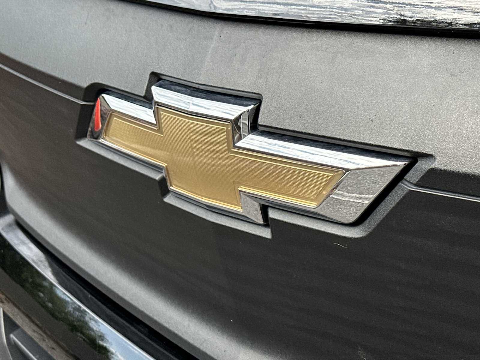 Thumbnail: 2024 Chevrolet Silverado EV - 10