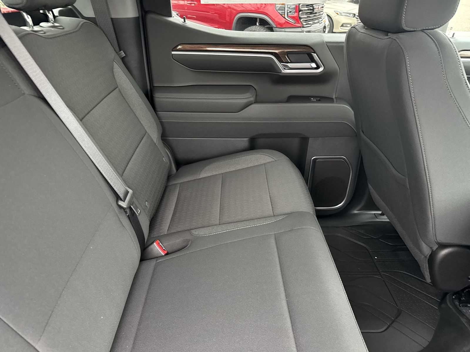 2025 Chevrolet Silverado 1500 LT 14