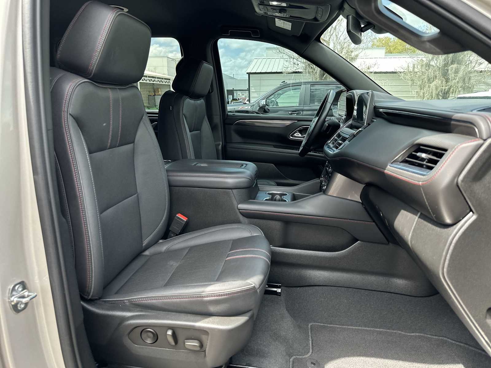 Thumbnail: 2023 Chevrolet Suburban - 19