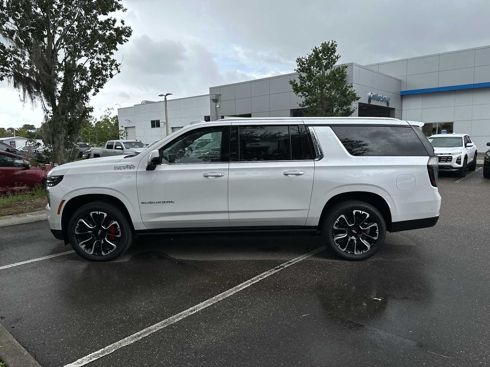 Thumbnail: 2025 Chevrolet Suburban - 3