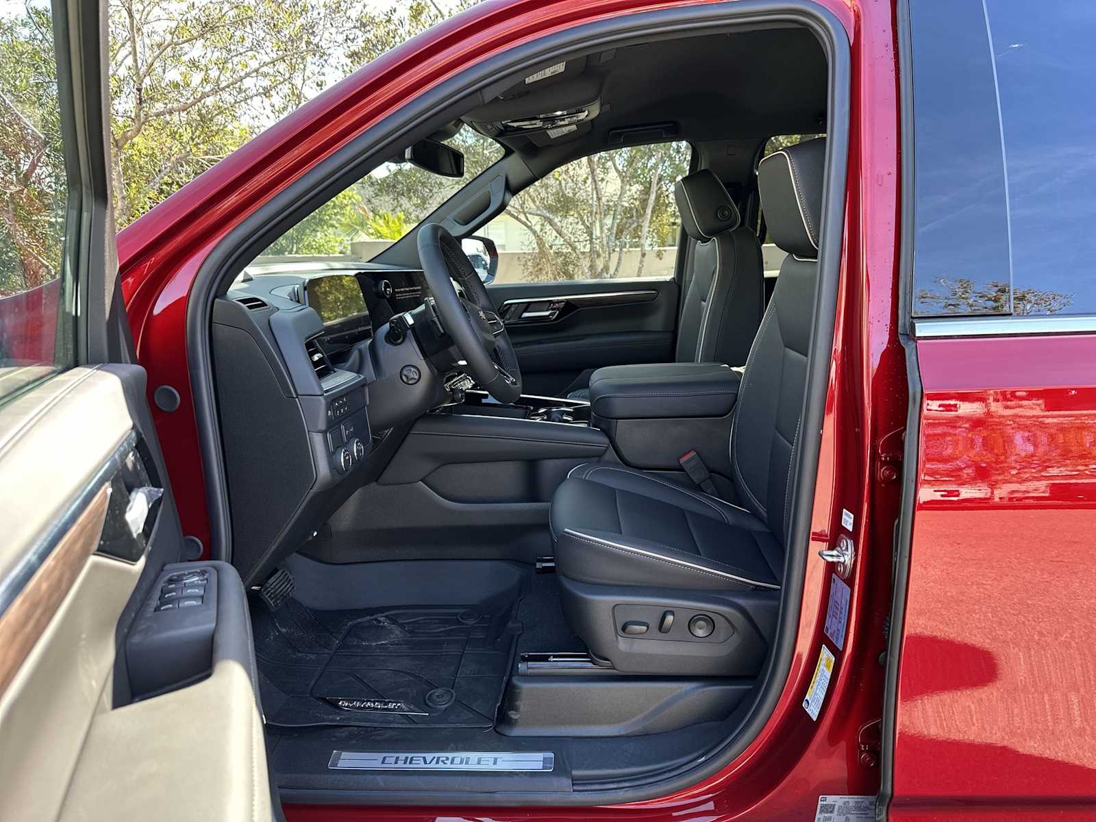 Thumbnail: 2026 Chevrolet Tahoe - 2