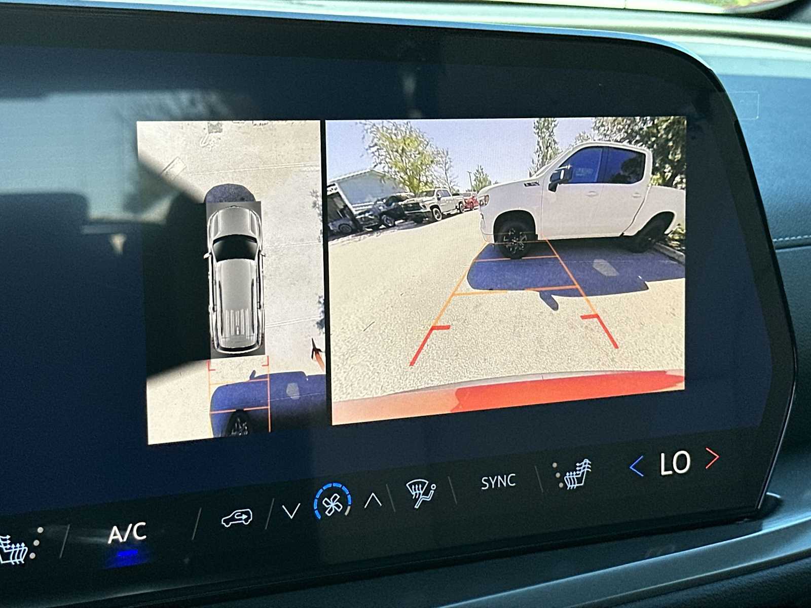 Thumbnail: 2026 Chevrolet Traverse - 23